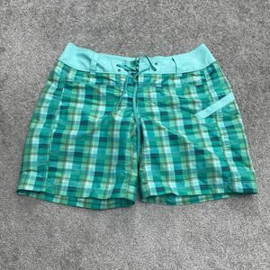 The North Face Board Shorts Women 4 Green Plaid Drawstring Swimwear Summer Beach